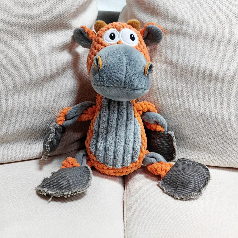 Dolanan Asu Squeaky Plush